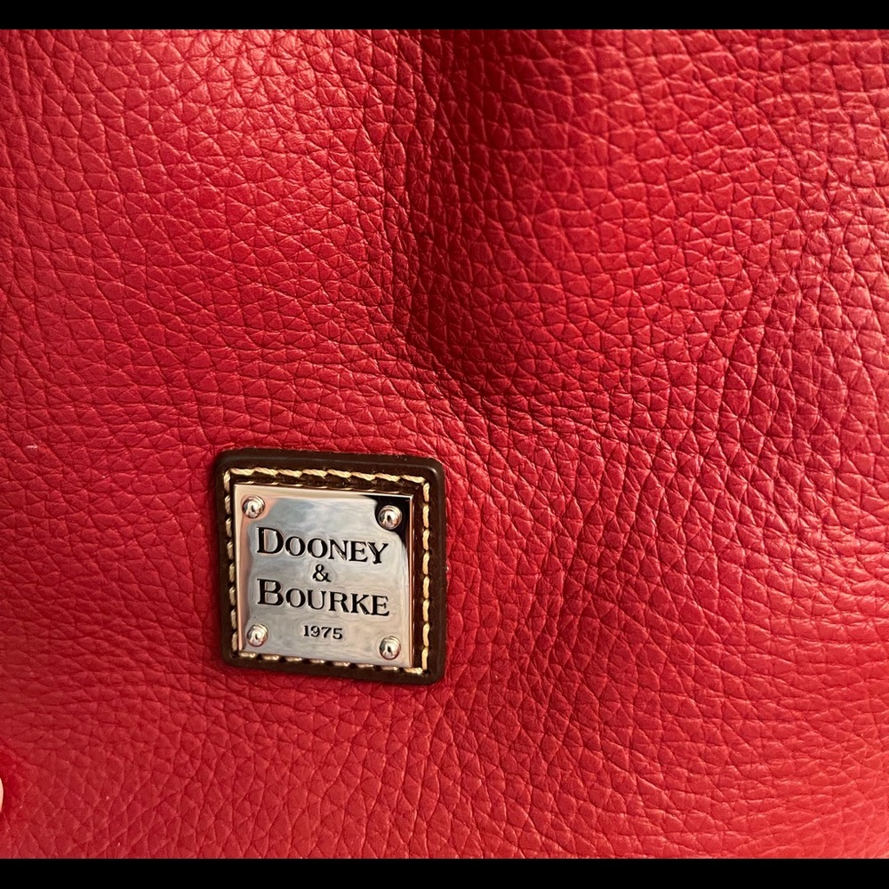 Dooney and bourke leather bag